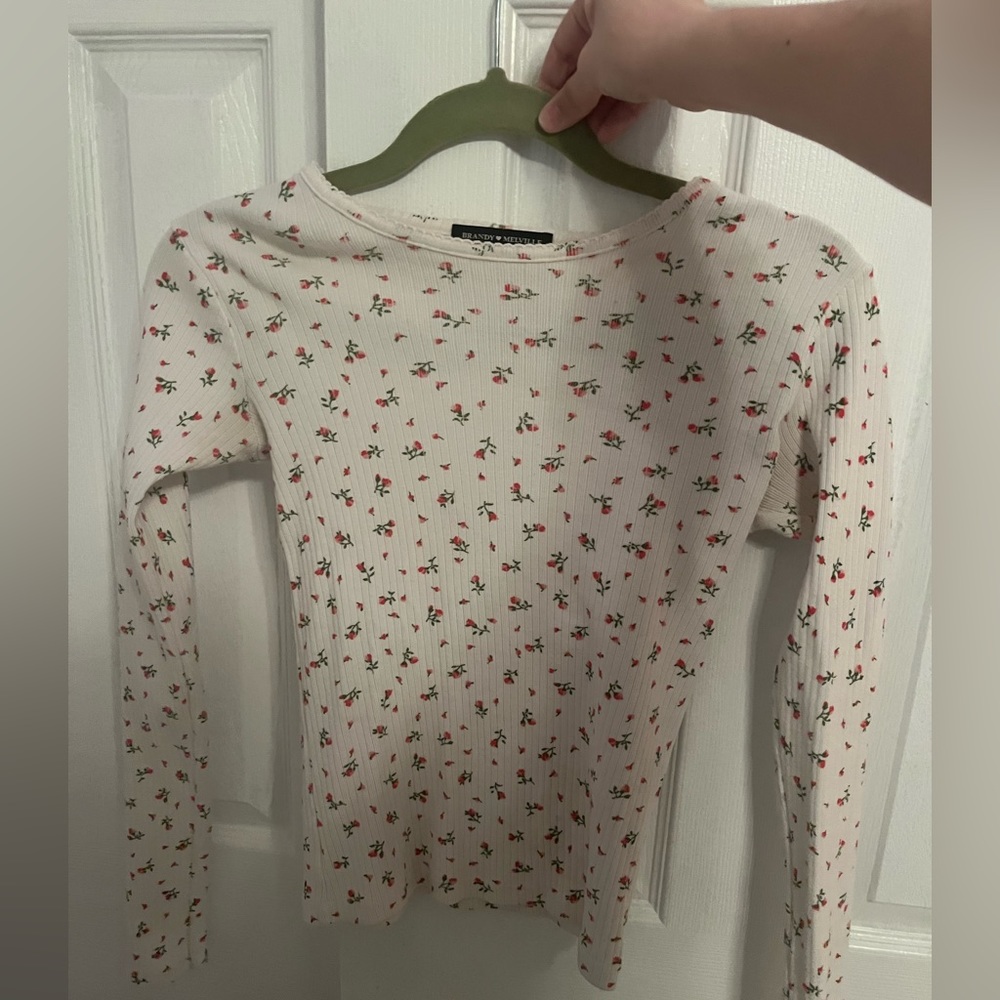 brandy melville floral long sleeve